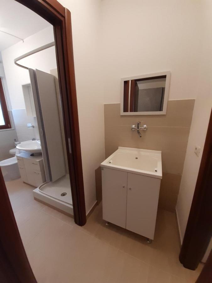 Casa Vacanze Da Lory Porto Torres Exterior foto